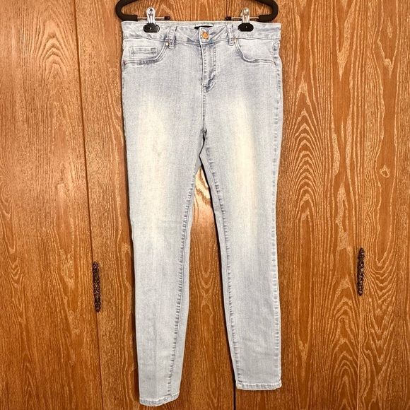 d.jeans Denim - d.jeans Women's Skinny Jeans Sz 10 White Wash Blue Fitting High waisted Stretchy